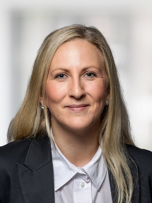 Porträt Carolin Jünemann